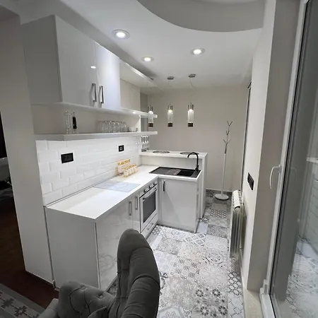 Fleur De Lys Kikinda